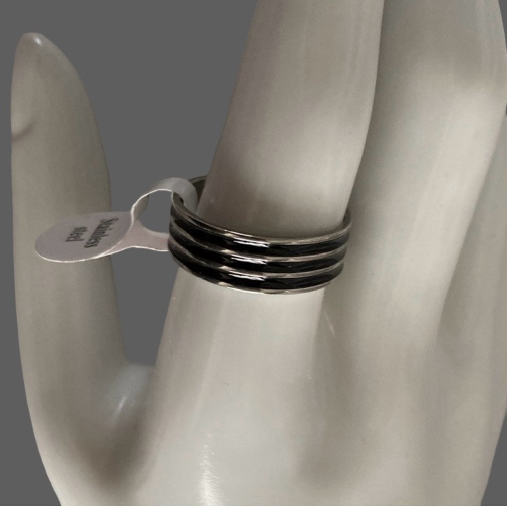 Stainless Steel Silvertone & Black Band Ring US Size 10 mm 20 Women Men NEW